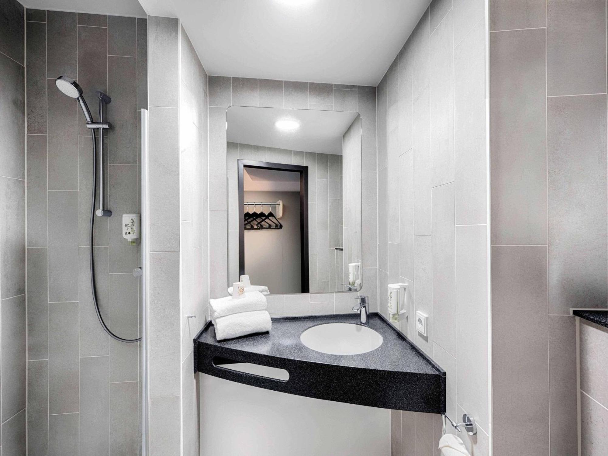 Triple Room,1703557737:JPEG